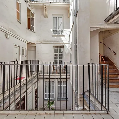 Appartement Lovely Studio, Sleeps 2 Nr Saint Germain Parijs